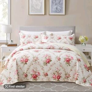 King Size - Vintage Cottage Floral Quilt Set